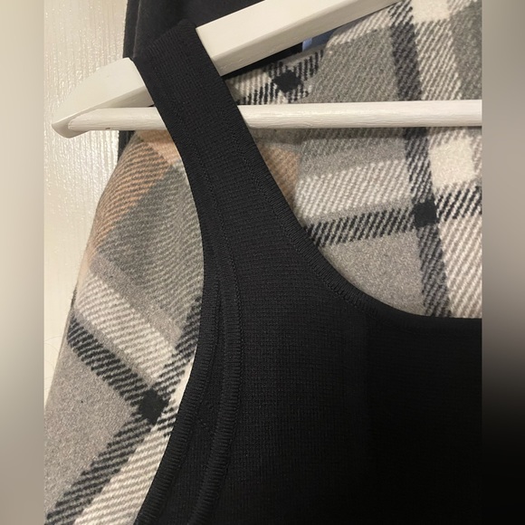 Scupt Knit Seamed Dress - Picture 6 of 7